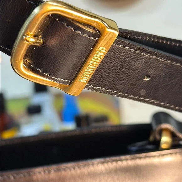Moschino Black Shoulder Bag Patent Leather with Sleek Design